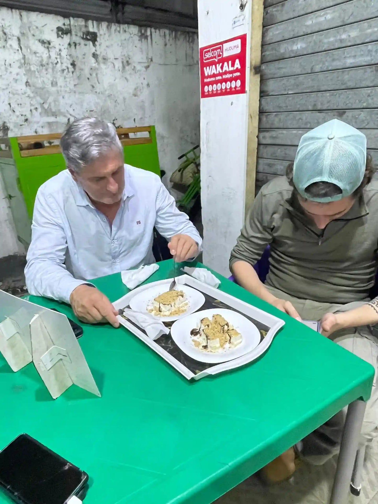 达累斯萨拉姆：嘟嘟车私人城市之旅，含街头美食品尝