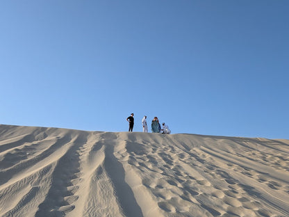 Doha: 4x4 Full-Day Private Desert Safari, Camel Ride, Quad Bike and BBQ Dinner Trip