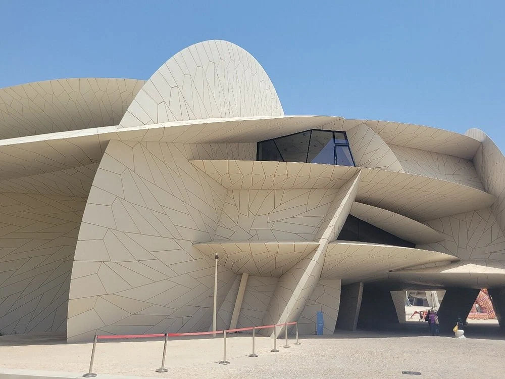 Doha: City Tour to Katara, The pearl and Souq Waqif with Airport or Hotel Pickup