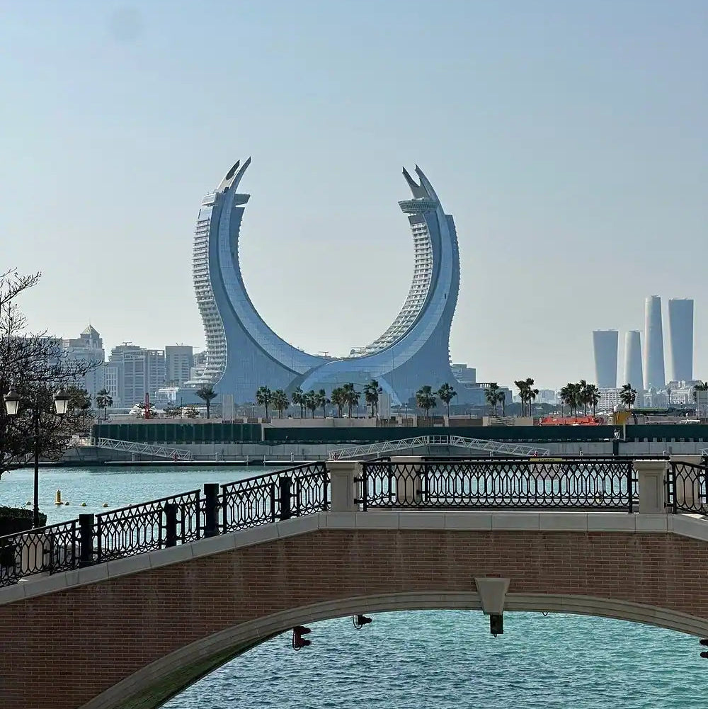 Doha: City Tour to Katara, The pearl and Souq Waqif with Airport or Hotel Pickup