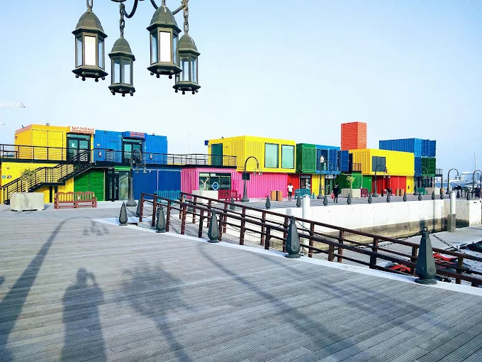 Doha: Desert Safari, Sandboarding and Mina District Tour