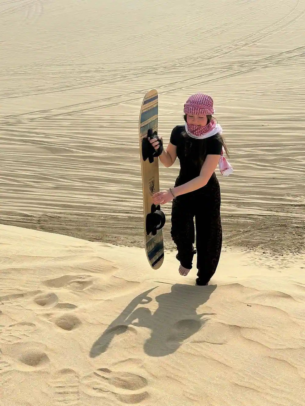Doha: Desert Safari, Sandboarding and Mina District Tour