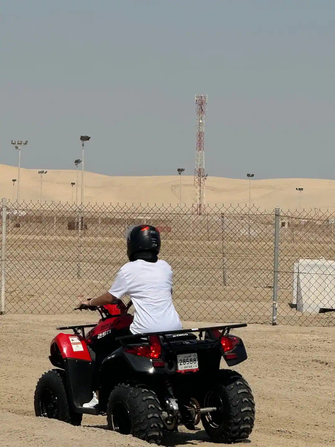 Doha: Safari nel Deserto con Sandboarding, visita al Mare Interno e Giro in Cammello Opzionale