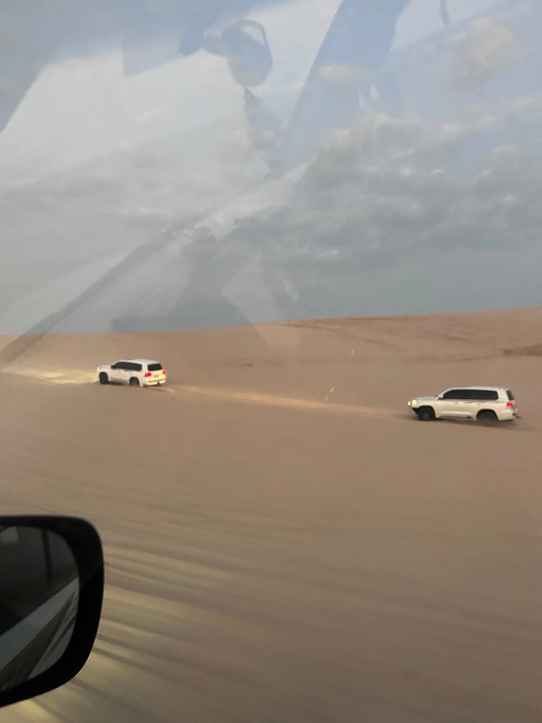 Doha: Safari nel Deserto con Sandboarding, visita al Mare Interno e Giro in Cammello Opzionale