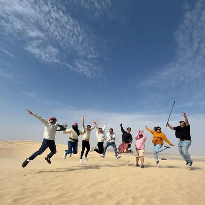 Doha: Safari nel Deserto con Sandboarding, visita al Mare Interno e Giro in Cammello Opzionale