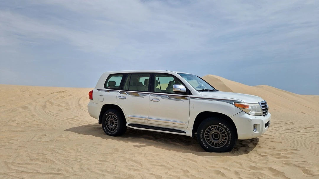 Доха: сафари по пустыне к Внутреннему морю с сэндбордингом и катанием на верблюдах