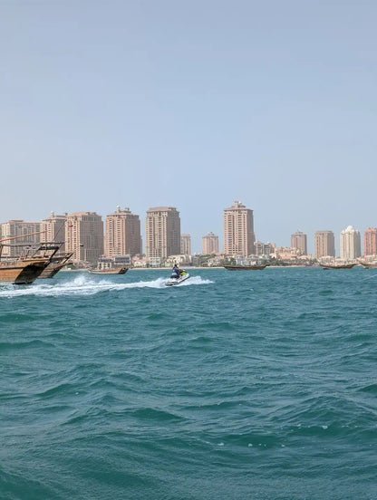 ドーハ: ジェットスキーツアー ホテル送迎付き