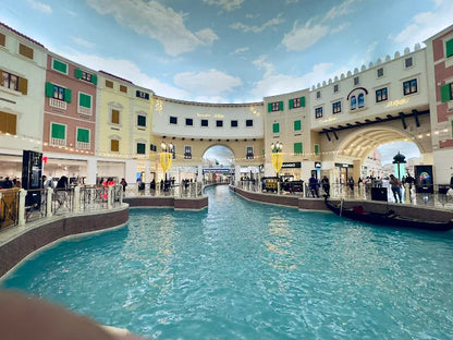 Doha: Privat bytur med gondoltur i Villaggio