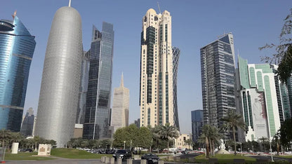 Doha: safari privato nel deserto con giro panoramico dello skyline di West Bay