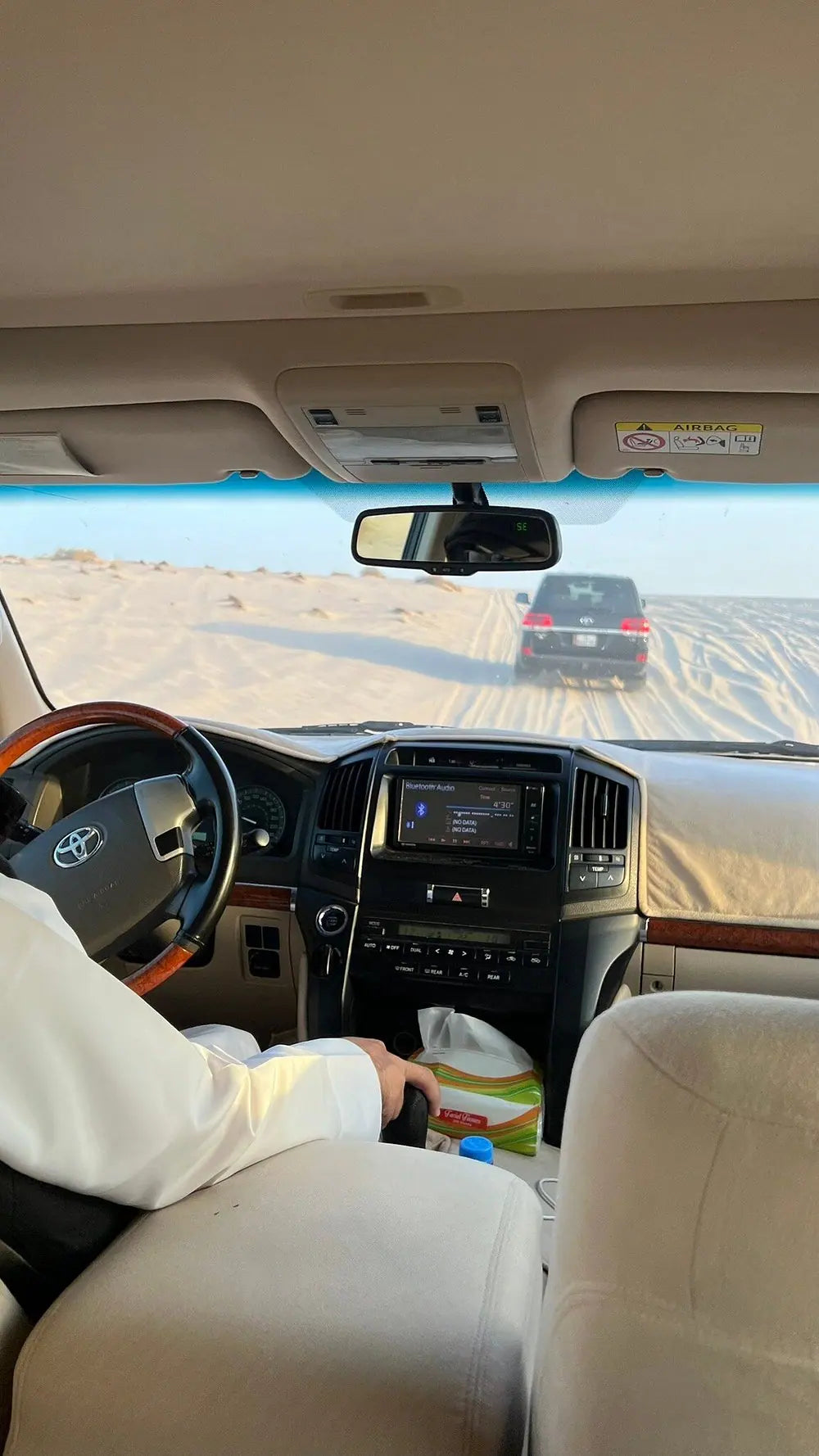 Doha: safari privato nel deserto con giro panoramico dello skyline di West Bay