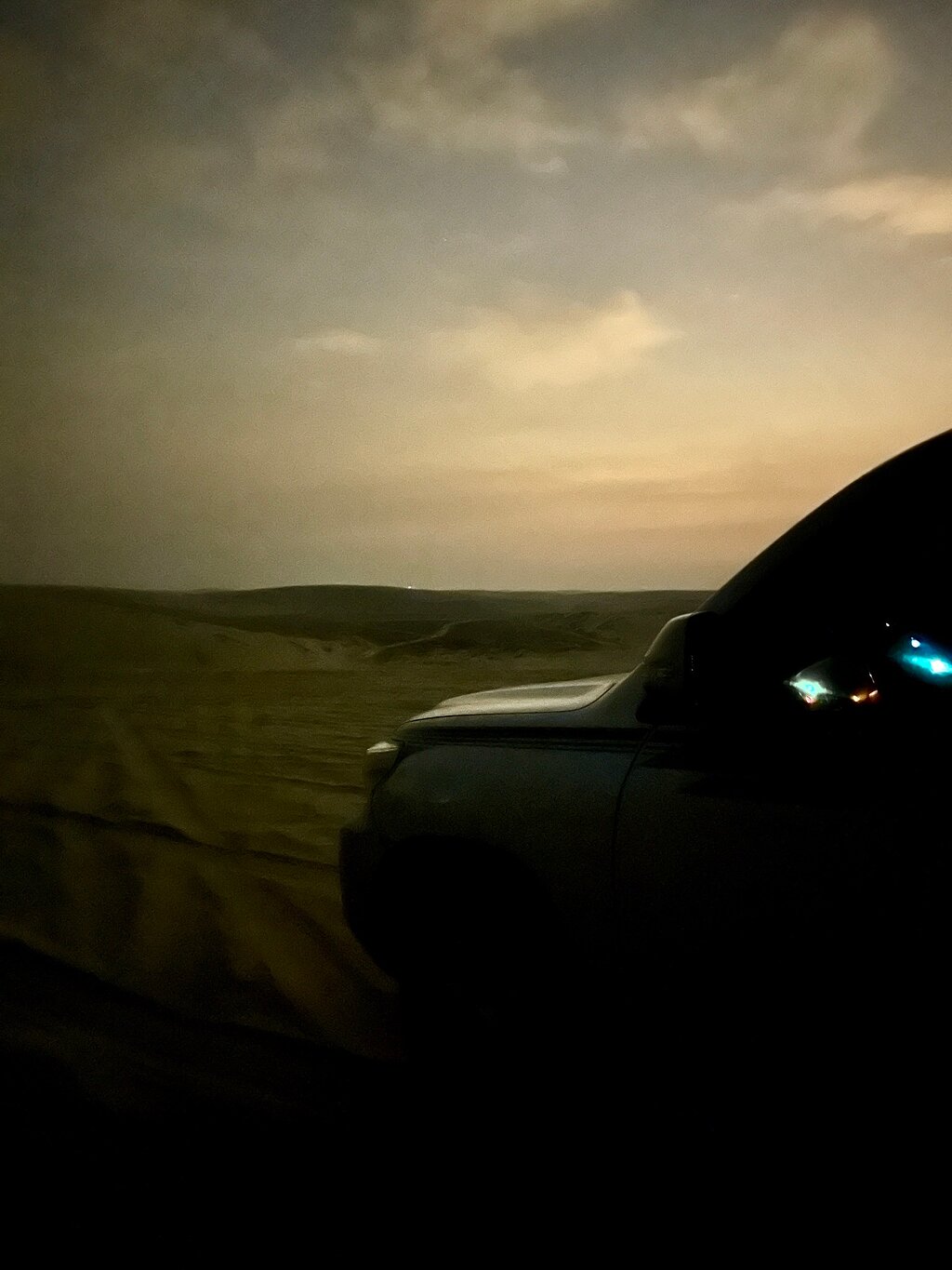 Doha : safari nocturne privé dans le désert avec balade à dos de chameau et observation des étoiles