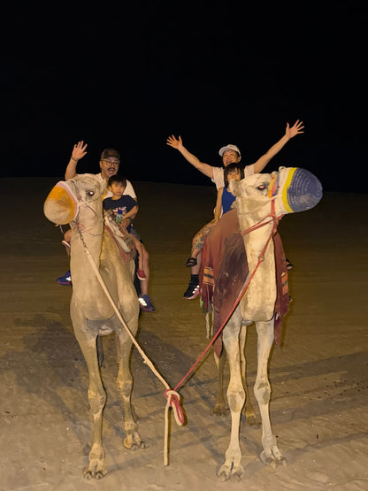 Doha : safari nocturne privé dans le désert avec balade à dos de chameau et observation des étoiles