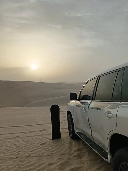 Doha: Gemeinsame Wüstensafari und Tour zum Binnenmeer mit optionalem Kamelritt