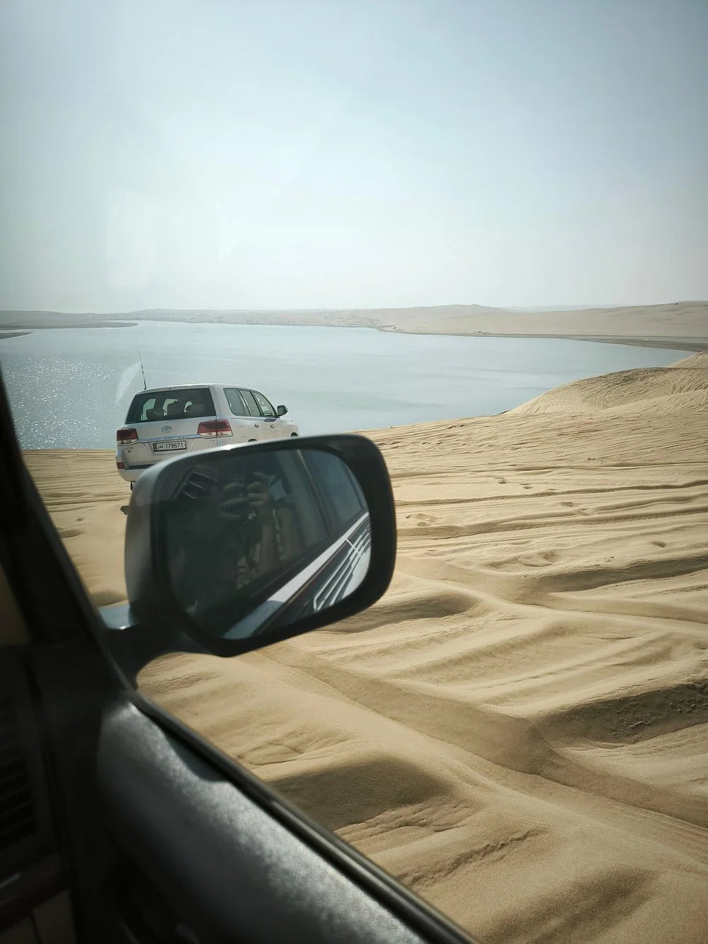 Doha: Gemeinsame Wüstensafari und Tour zum Binnenmeer mit optionalem Kamelritt