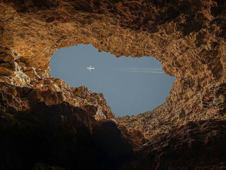 Doha: Geführte Tour zu den singenden Sanddünen und dem Misfir-Sinkloch