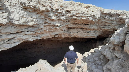 Doha: Geführte Tour zu den singenden Sanddünen und dem Misfir-Sinkloch