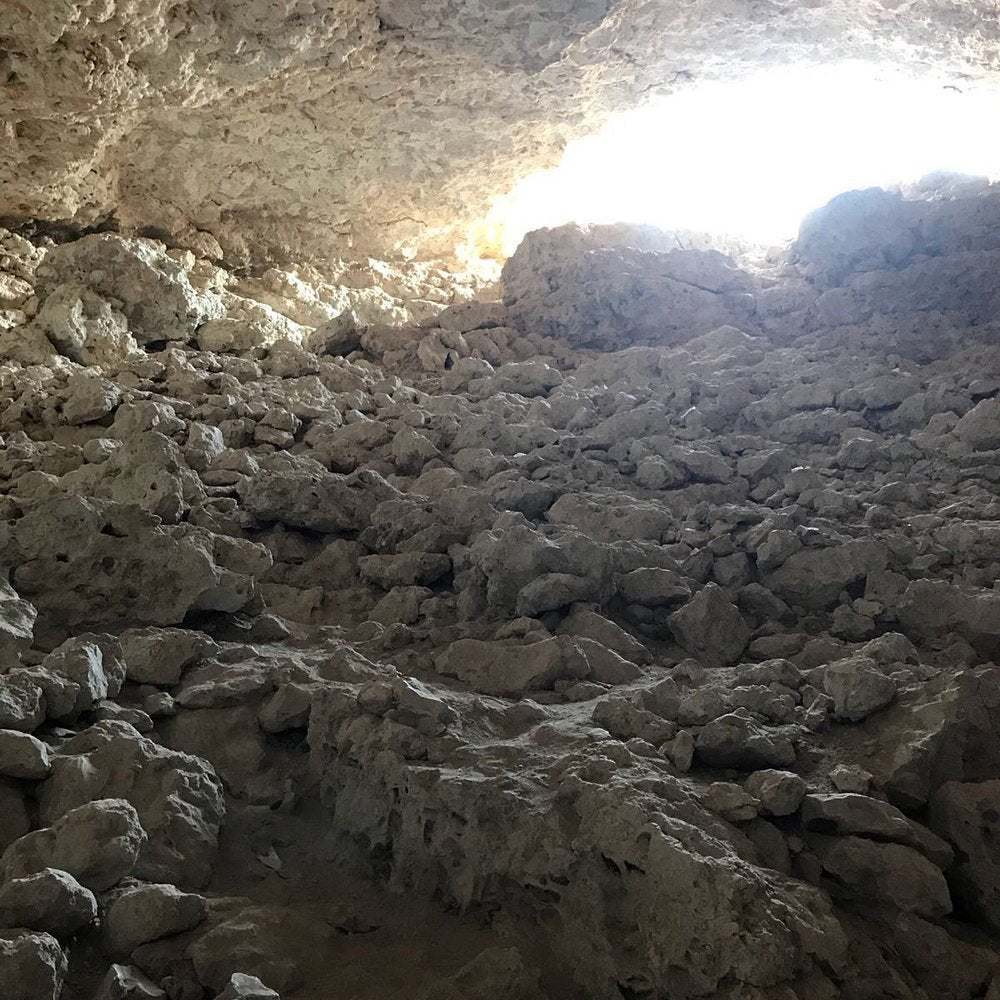 Doha: Geführte Tour zu den singenden Sanddünen und dem Misfir-Sinkloch