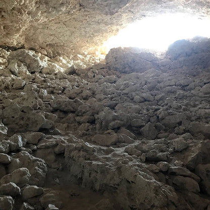 Doha: Geführte Tour zu den singenden Sanddünen und dem Misfir-Sinkloch