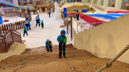 Doha: Eintritt in den Snow Dunes Theme Park und Schneeaktivitäten