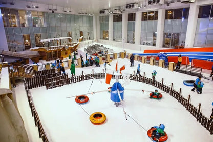Doha: Eintritt in den Snow Dunes Theme Park und Schneeaktivitäten