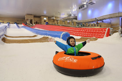 Doha: Eintritt in den Snow Dunes Theme Park und Schneeaktivitäten