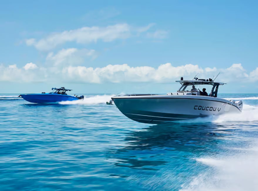 Doha: Speed Boat Adventure Along the Coastline with Hotel Pickup