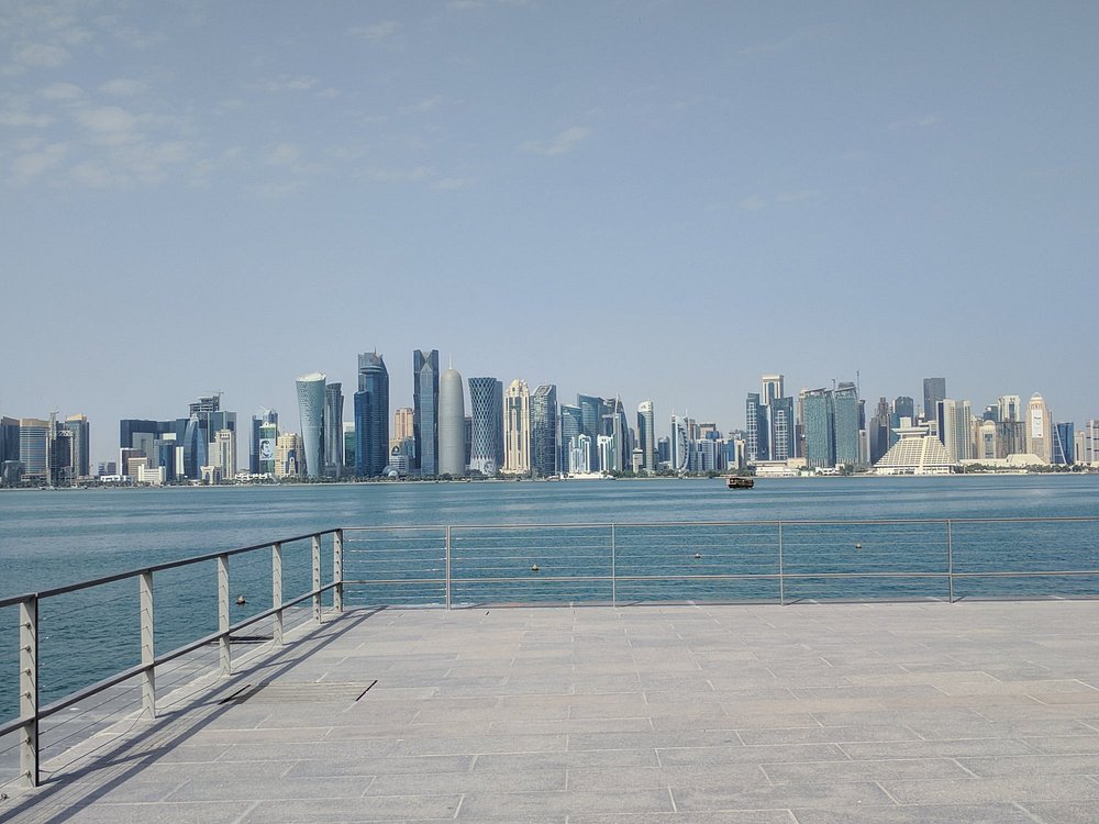 Doha: spacer fotograficzny o wschodzie słońca i miejska wycieczka w złotej godzinie