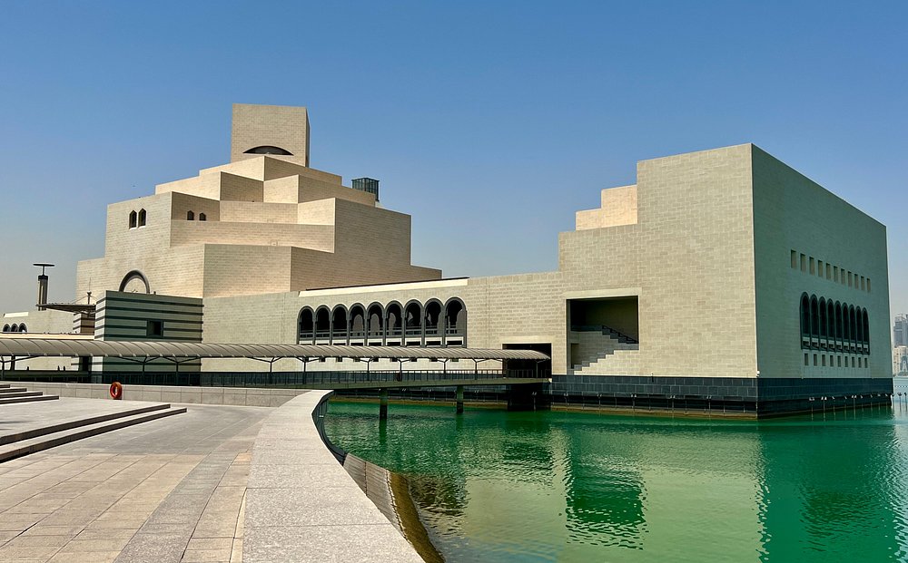 Doha: spacer fotograficzny o wschodzie słońca i miejska wycieczka w złotej godzinie