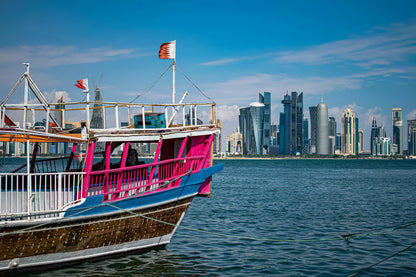 Doha: Crucero tradicional en dhow con vistas al skyline y cena opcional