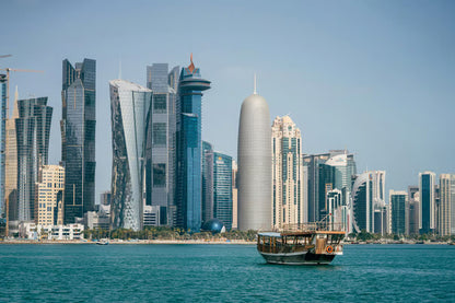 Doha: Crucero tradicional en dhow con vistas al skyline y cena opcional