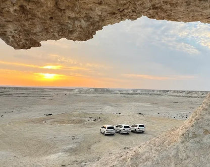 Doha: Pantai Barat Qatar, Balap Unta dan Patung Gurun