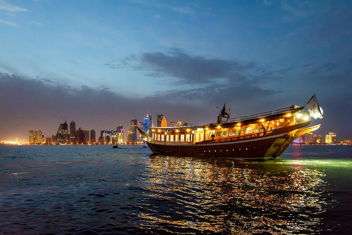 Doha: Cruzeiro Tradicional em Dhow e Passeio pela Corniche