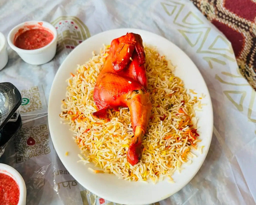 Dubai: Private geführte Street-Food-Walking-Tour durch Alt-Dubai