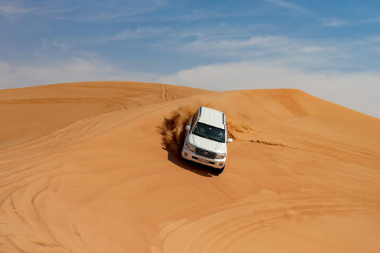 Dubaj: poranne safari na pustyni z przejażdżką na wielbłądzie i wejściem na pokład piasku