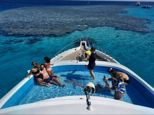 Hurghada: Snorkeling prywatną łodzią królewską z przekąskami i napojami bezalkoholowymi