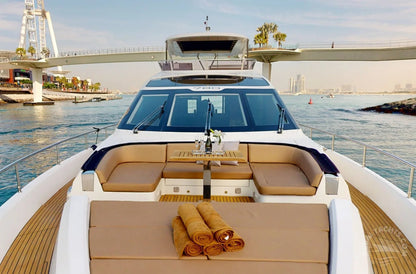 دبي: تأجير يخت فاخر من طراز Galeon 80FT ELLA