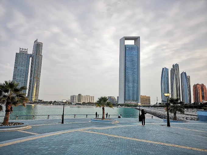 Ab Dubai: Geführte Premium-Stadtrundfahrt durch Abu Dhabi