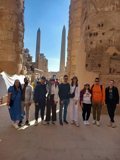 From El Cairo: excursión de un día a Luxor en avión con visita al Templo de Karnak y al Valle de los Reyes