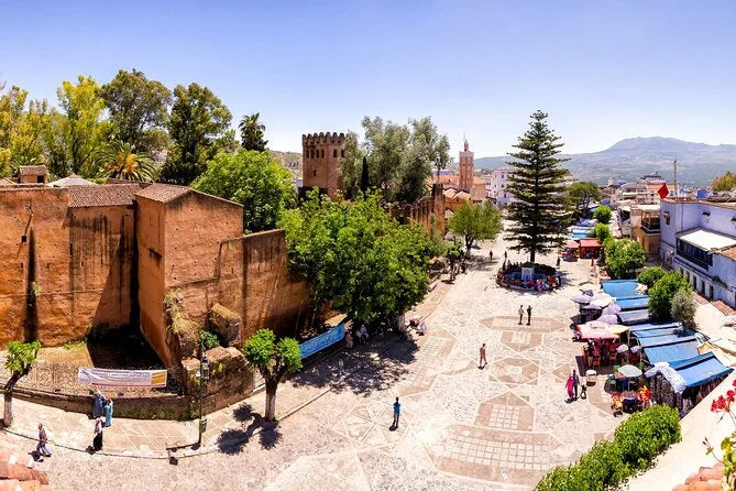 From Casablanca: Escursione di un giorno a Chefchaouen in treno