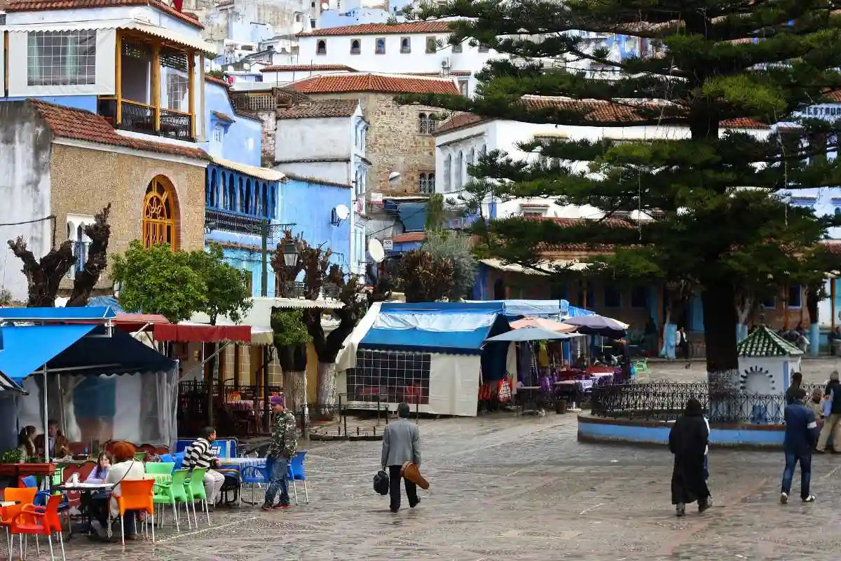From Casablanca: Escursione di un giorno a Chefchaouen in treno