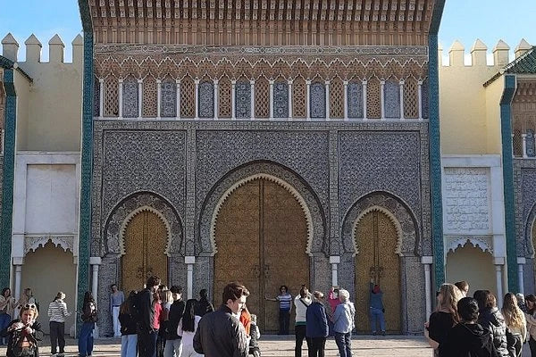From Casablanca: Tagesausflug nach Fès mit Medina-Führung und Mittagessen
