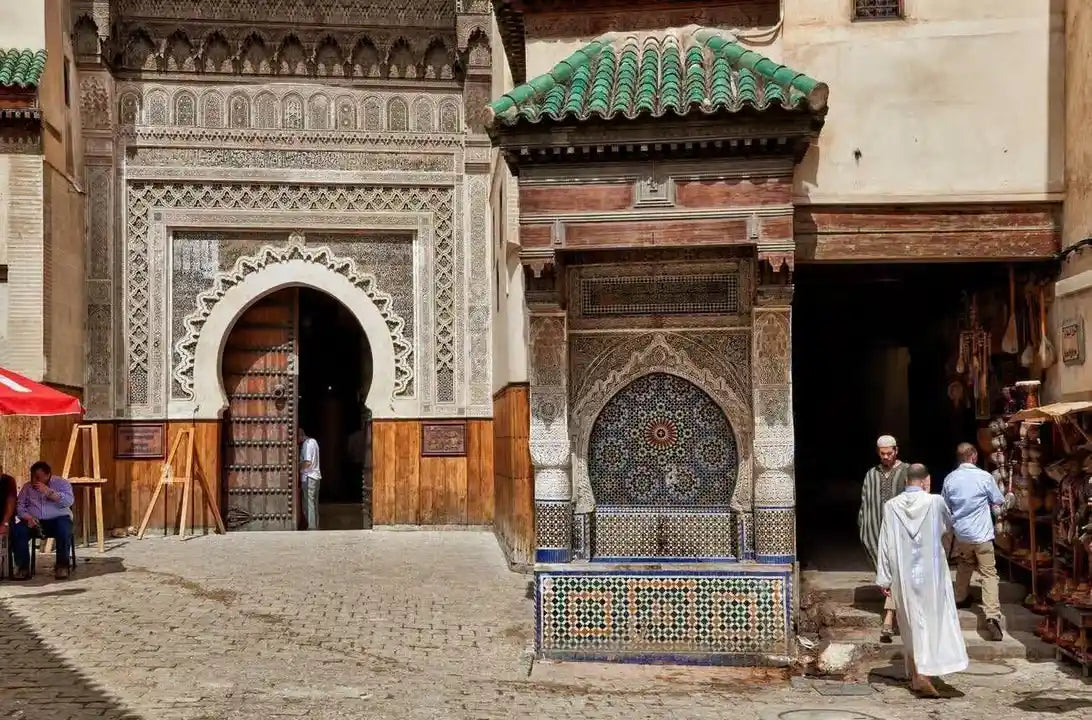 From Casablanca: Tagesausflug nach Fès mit Medina-Führung und Mittagessen