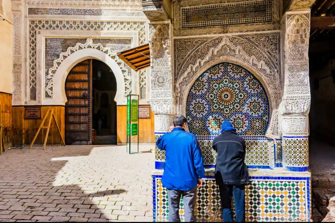 From Casablanca: Tagesausflug nach Fès mit Medina-Führung und Mittagessen
