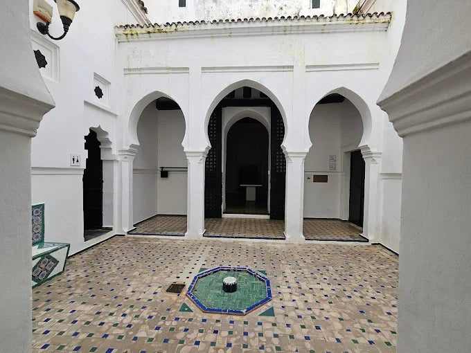 From Casablanca: Tangier begeleide stadsdagtrip