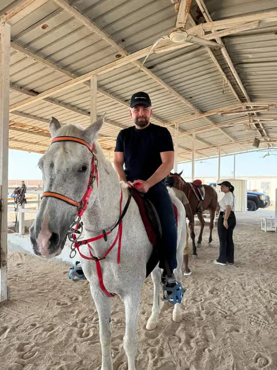 From Doha: Arabian Horse Riding Private Trip by Sea or Desert