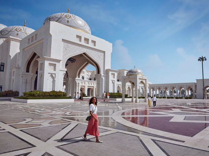 From Dubai: Abu Dabi Rehberli Şehir Turu Premium Özel Tur