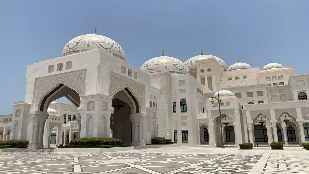 From Dubai: Abu Dabi Rehberli Şehir Turu Premium Özel Tur
