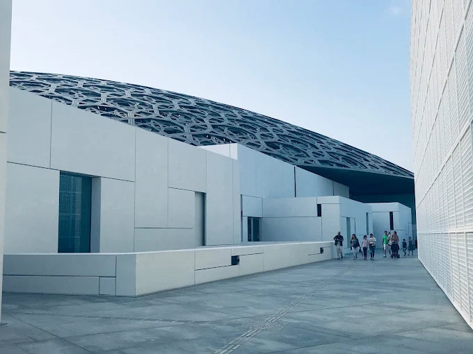 From Dubai: Grand Mosque and Louvre Museum Abu Dhabi Tour