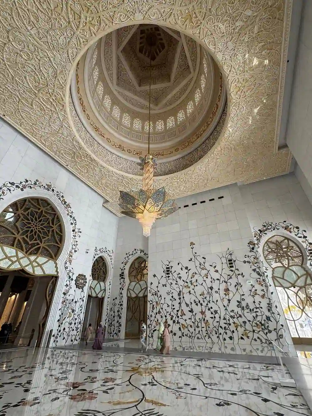 From Dubai: Privat bytur i Abu Dhabi til Den store moskeen og Heritage Village-tur