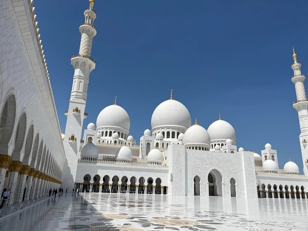 From Dubai: Privat bytur i Abu Dhabi til Den store moskeen og Heritage Village-tur